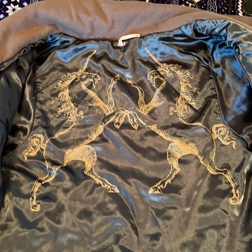 ❤️ Free People Gray Coat, Fully Lined With Sketched Horses Lining NWOT